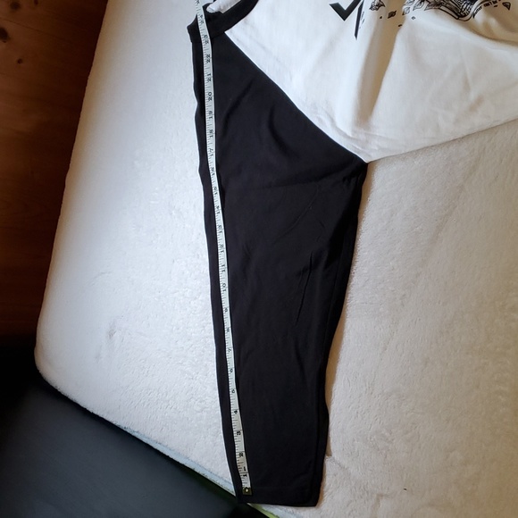 Ultra Violence Raglan shirt - Picture 6 of 6